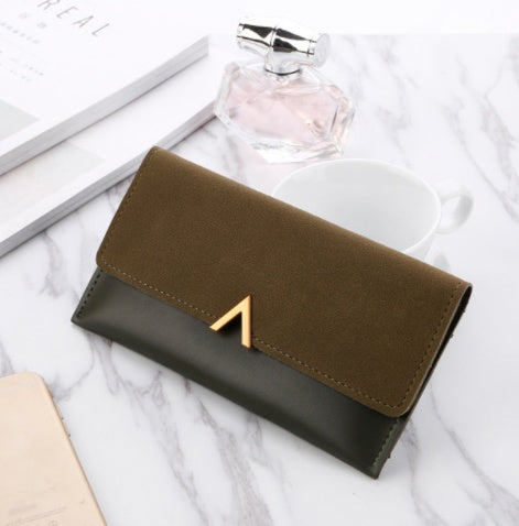 Aria Elegant Clutch
